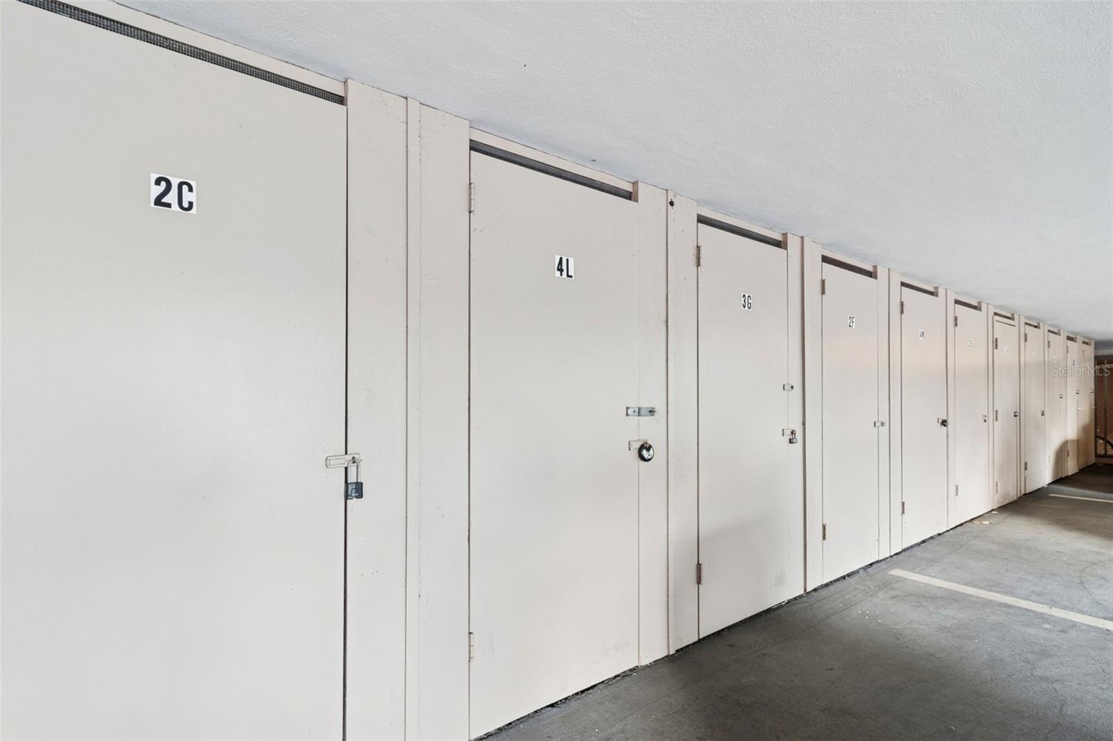 Image 36 of 39 For 750 Burlington Avenue N 4l