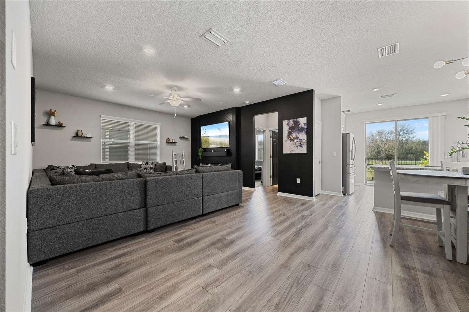 Image 12 of 79 For 7743 Yale Harbor Drive