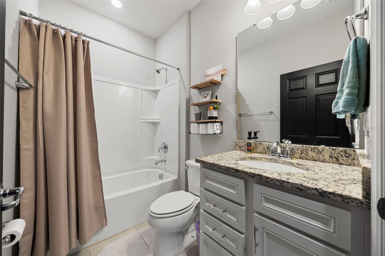 Image 22 of 79 For 7743 Yale Harbor Drive