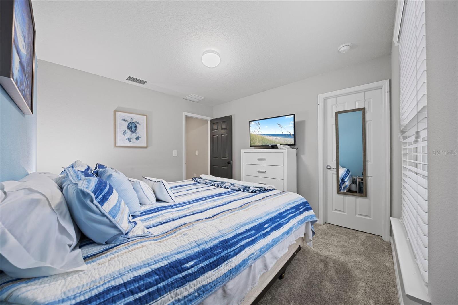 Image 31 of 79 For 7743 Yale Harbor Drive