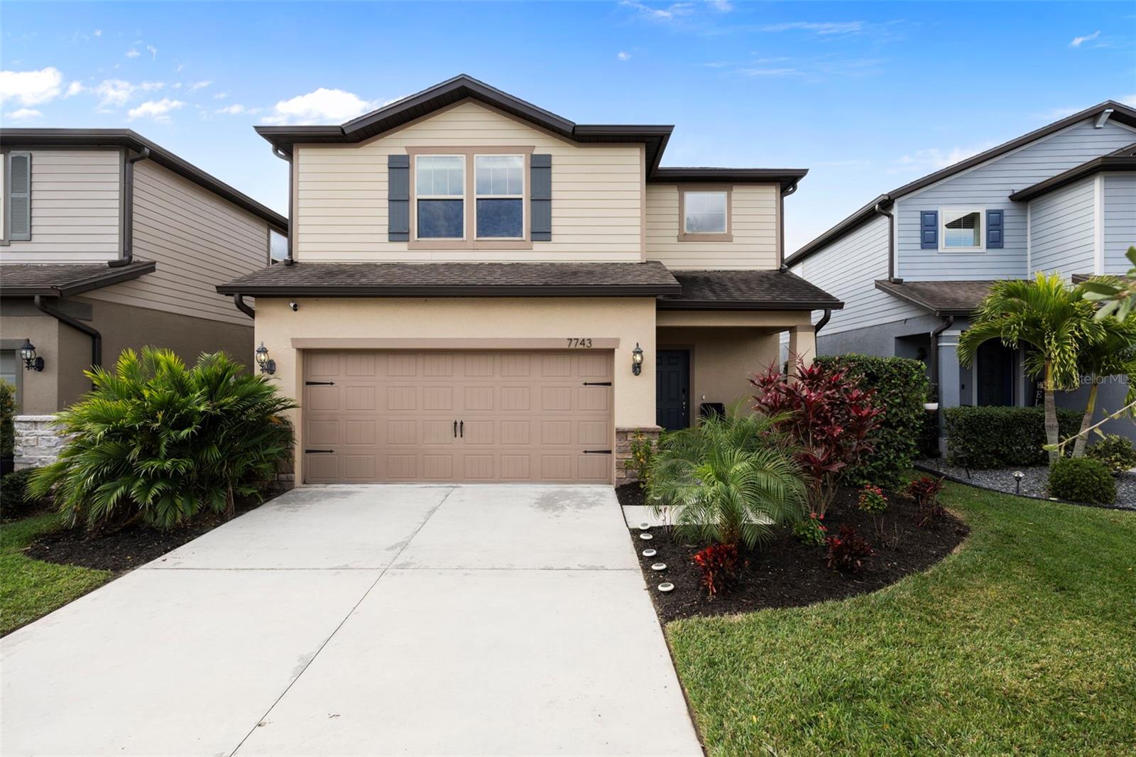 Image 5 of 79 For 7743 Yale Harbor Drive