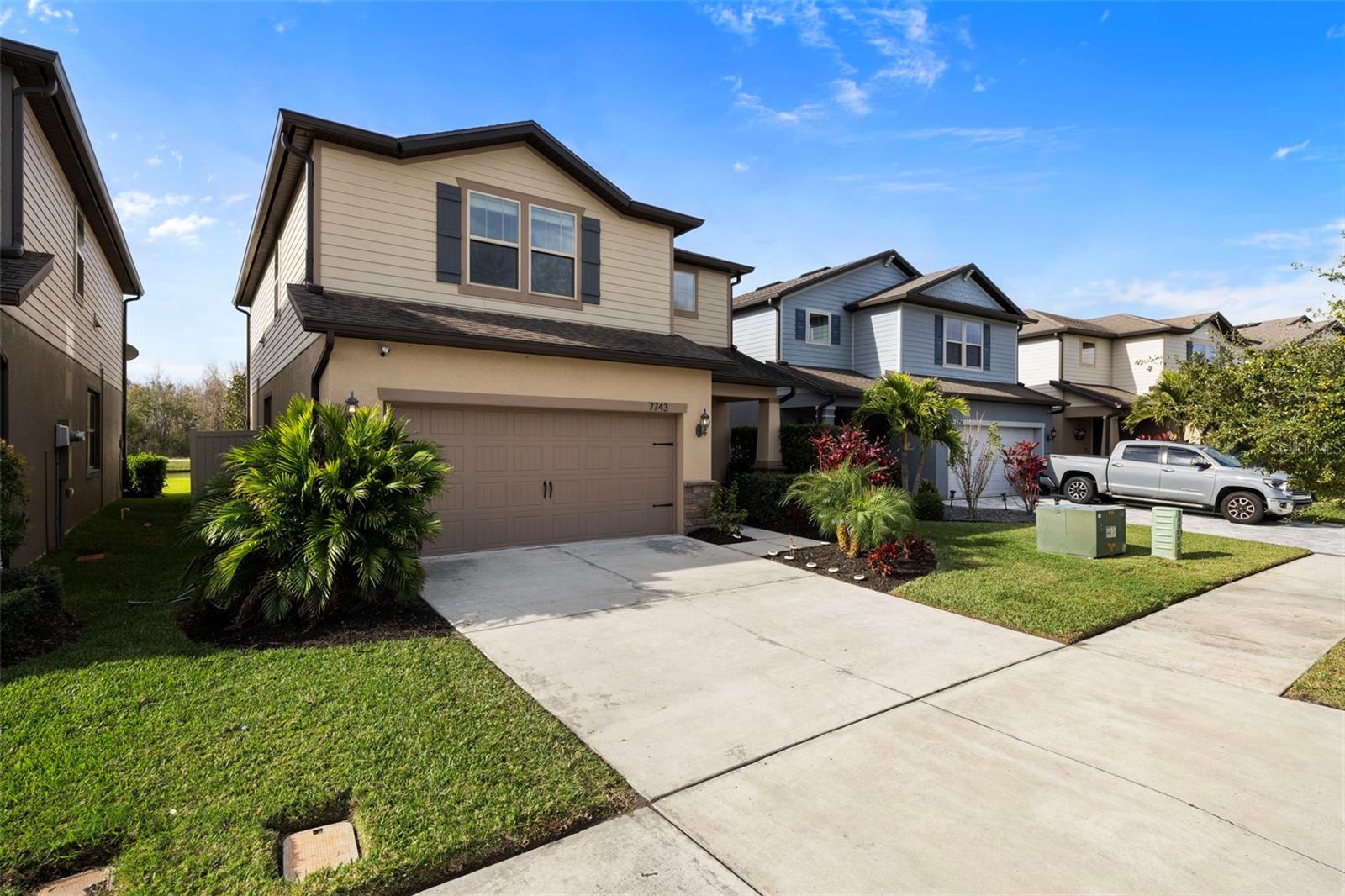 Image 7 of 79 For 7743 Yale Harbor Drive