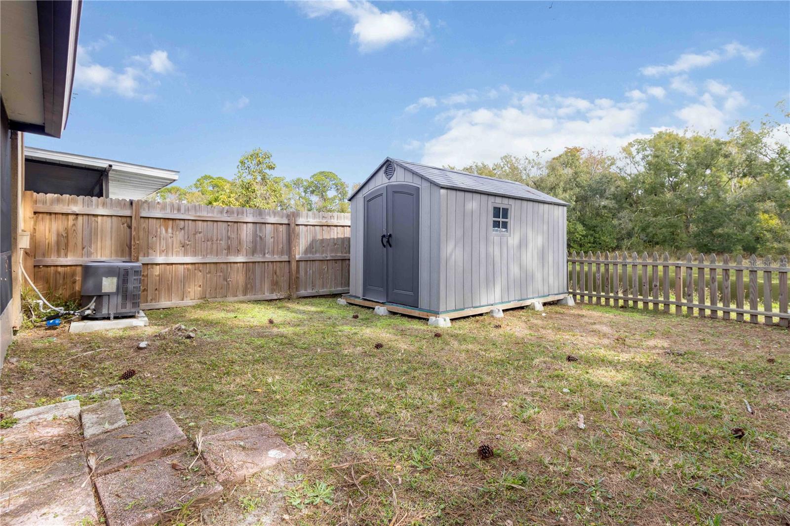 Image 19 of 23 For 14101 Village View Drive