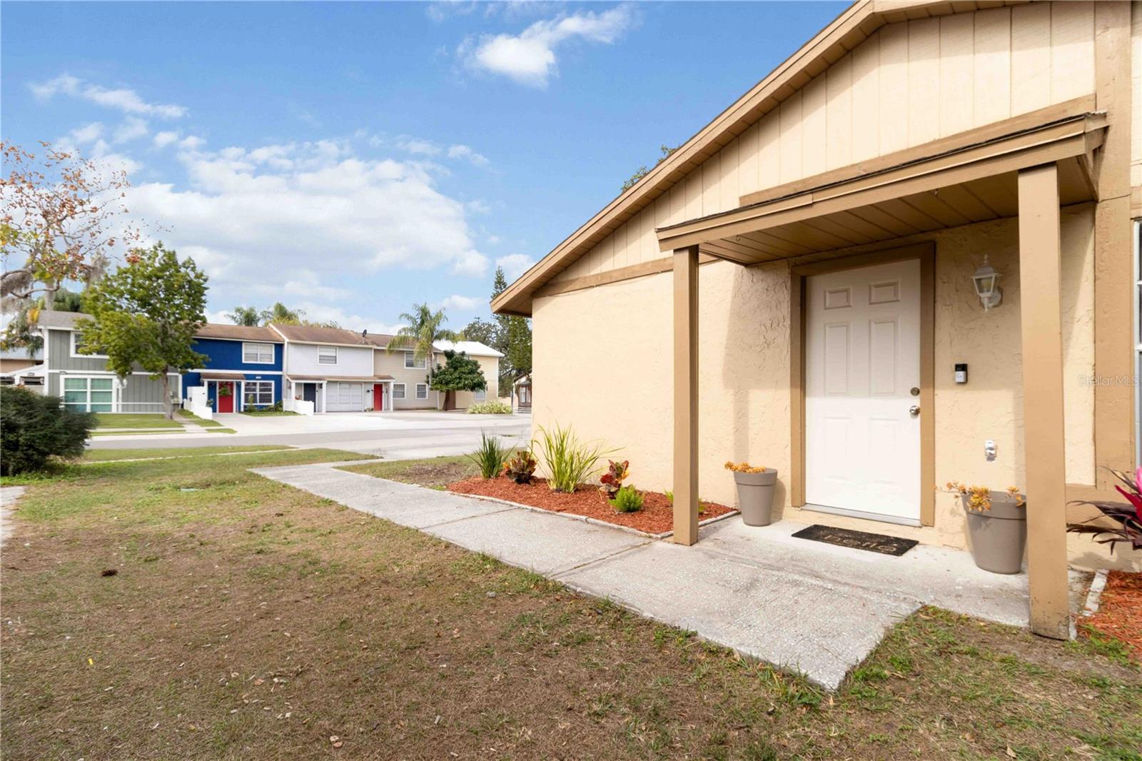 Image 5 of 23 For 14101 Village View Drive