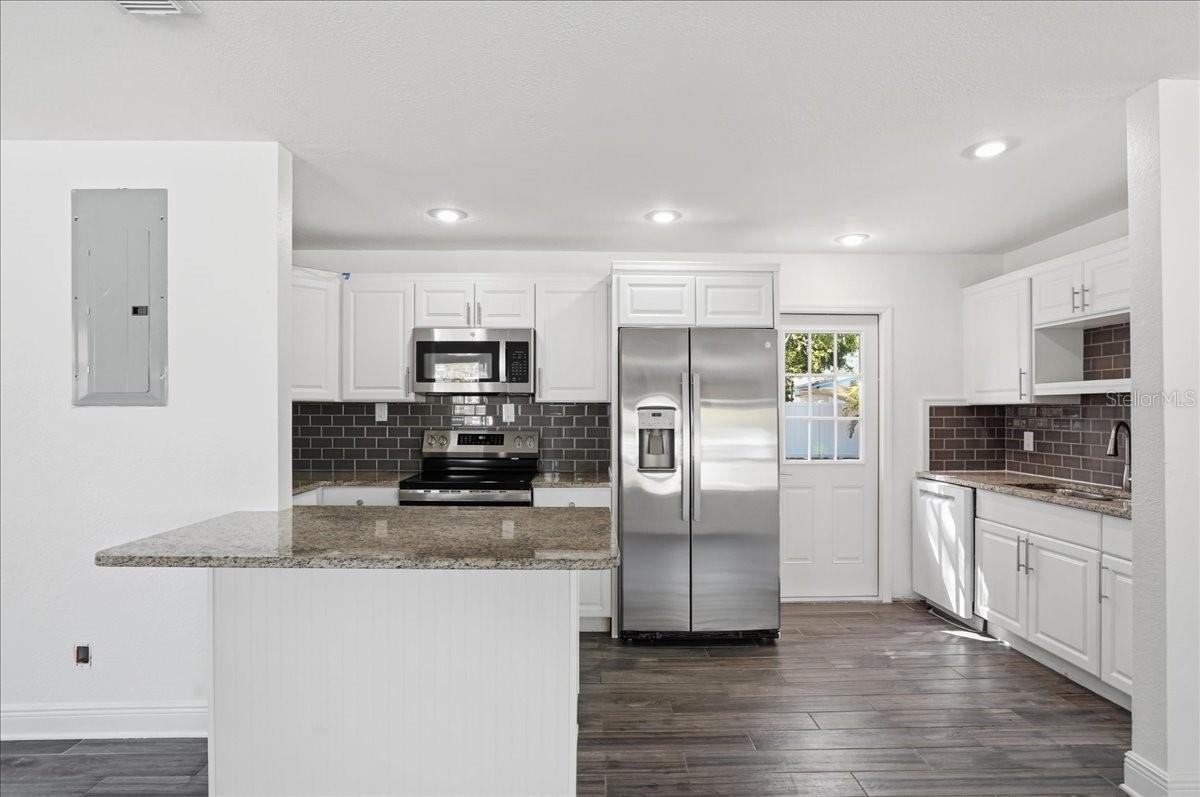 Image 5 of 19 For 4408 Wisconsin Avenue