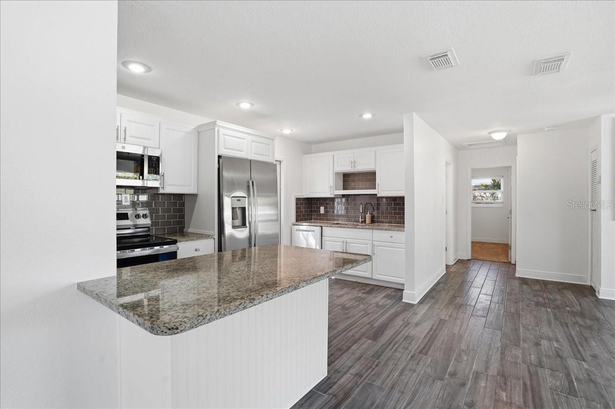 Image 9 of 19 For 4408 Wisconsin Avenue