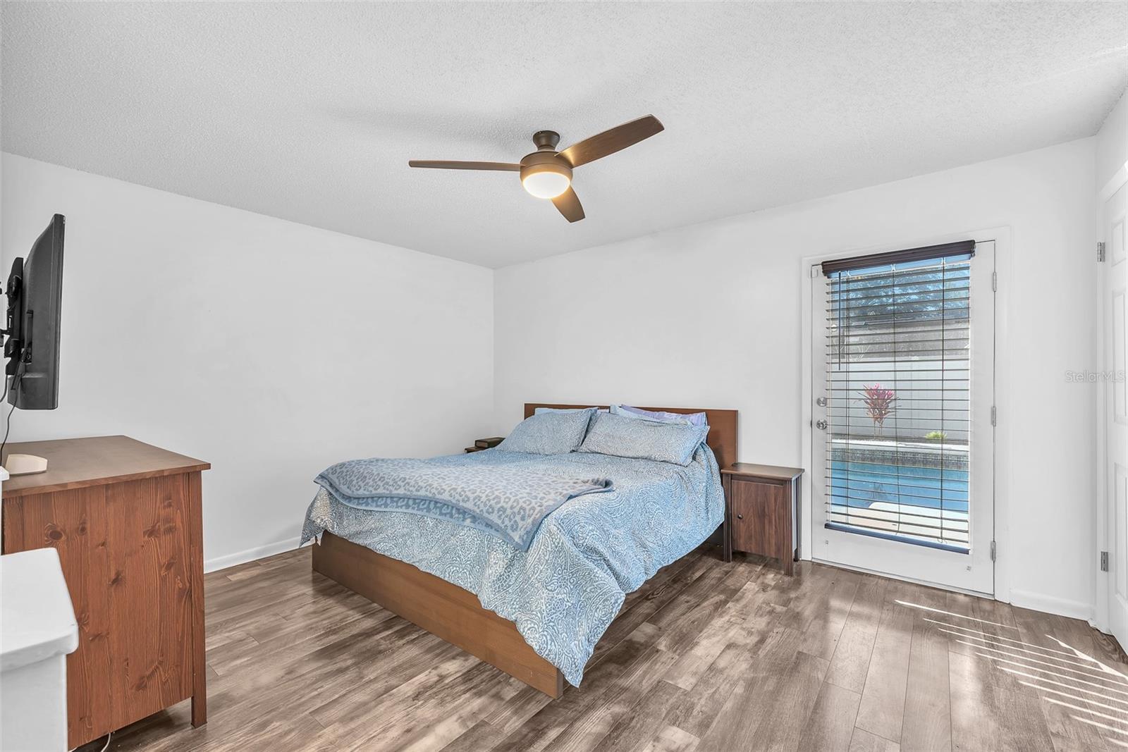 Image 13 of 33 For 4706 Heath Avenue