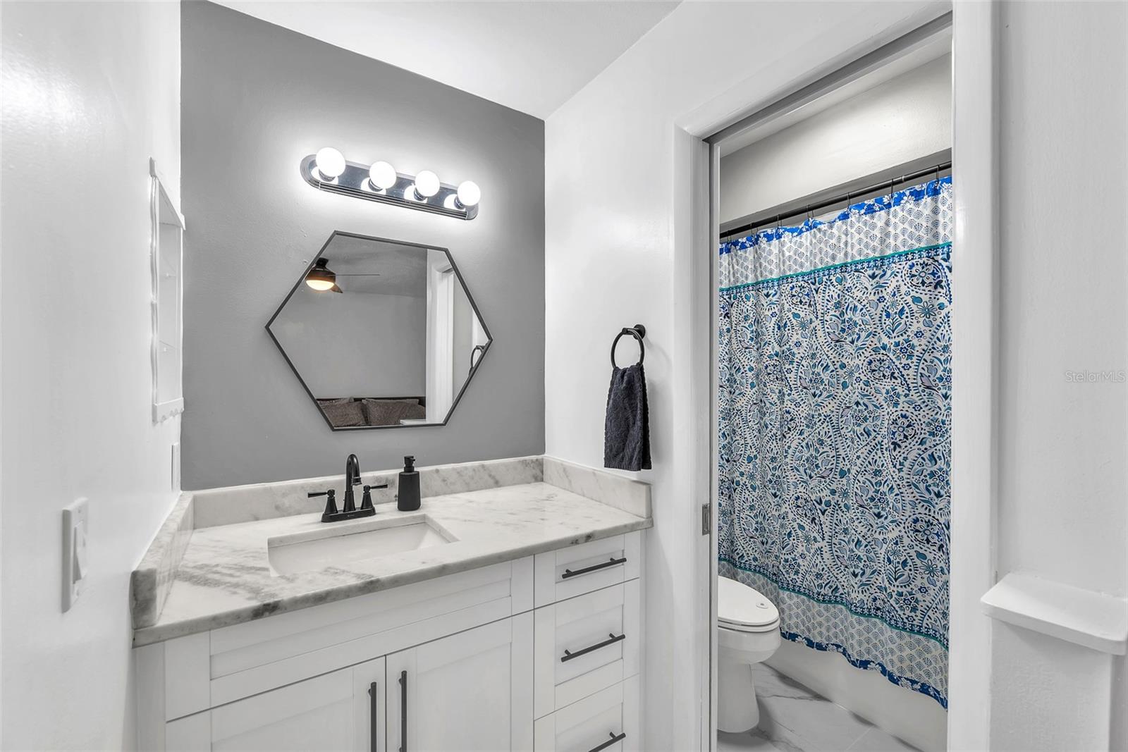 Image 15 of 33 For 4706 Heath Avenue