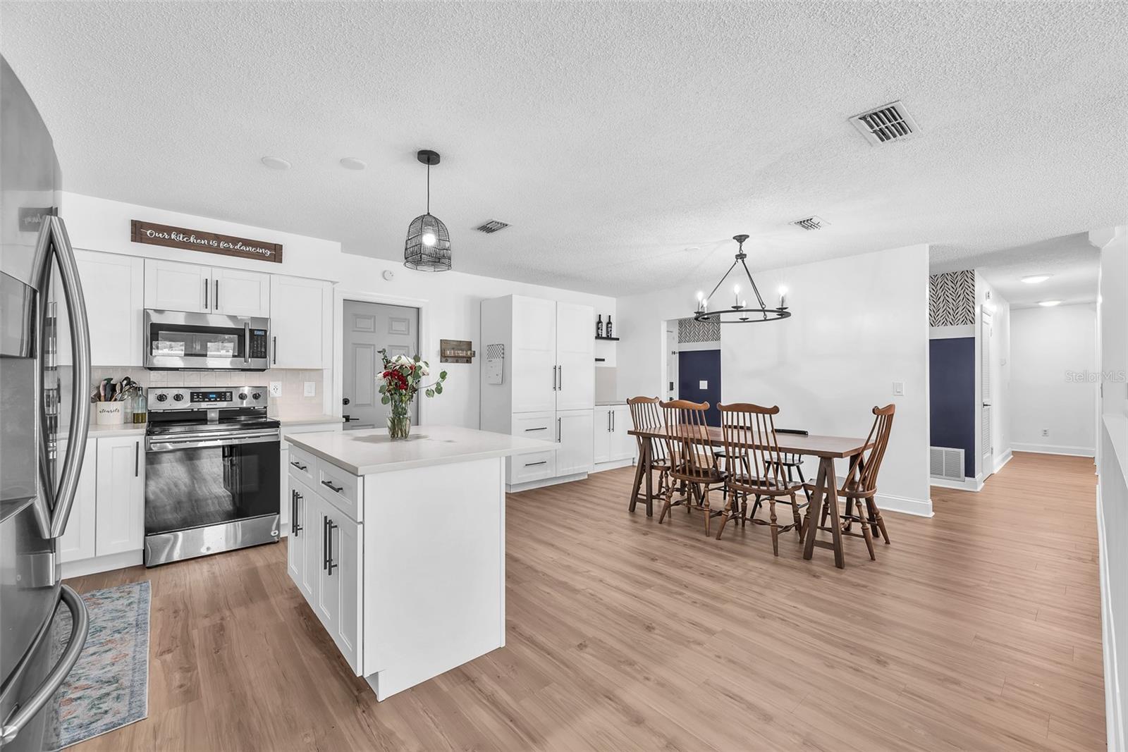 Image 7 of 33 For 4706 Heath Avenue