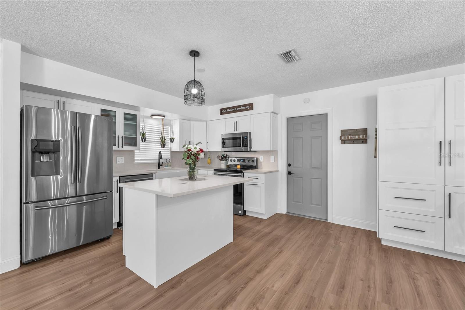 Image 8 of 33 For 4706 Heath Avenue