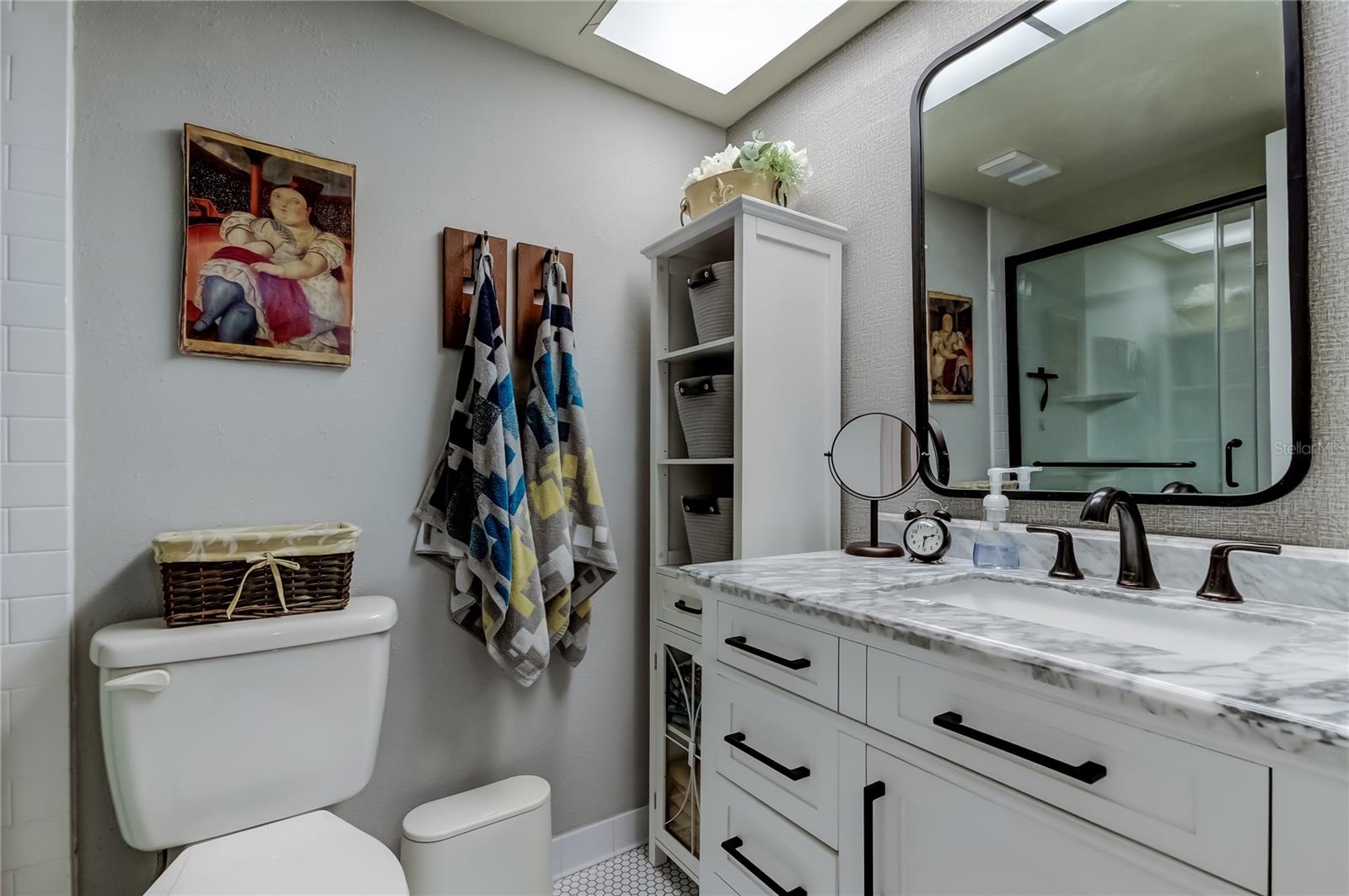 Image 20 of 33 For 5080 Locust Street Ne 130