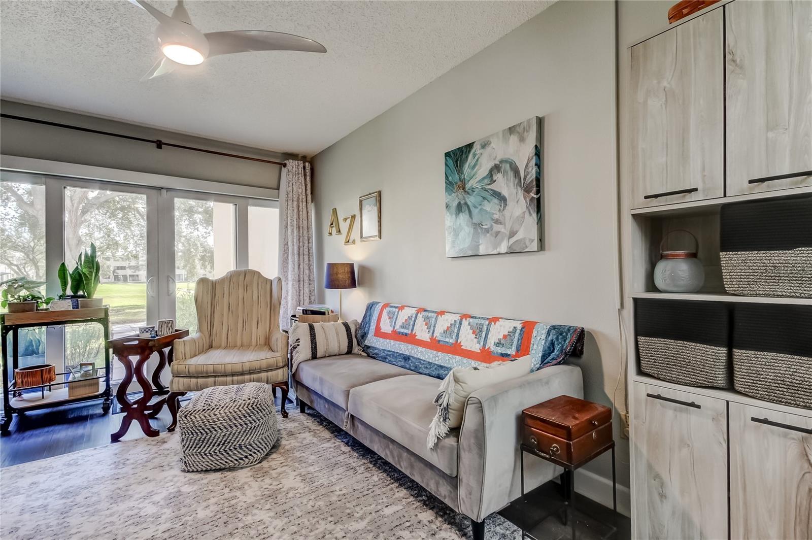 Image 23 of 33 For 5080 Locust Street Ne 130