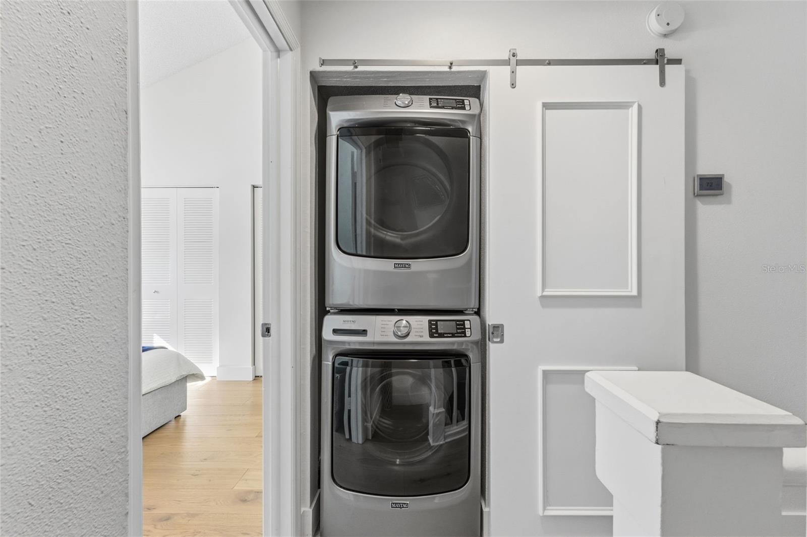 Image 31 of 51 For 2599 Dolly Bay Drive 302