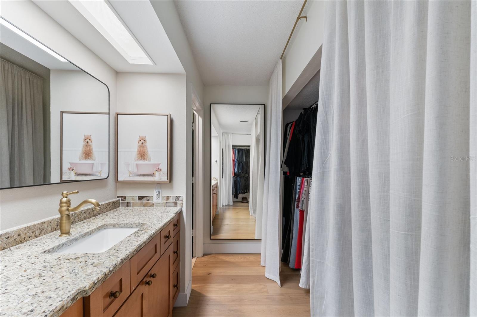 Image 36 of 51 For 2599 Dolly Bay Drive 302