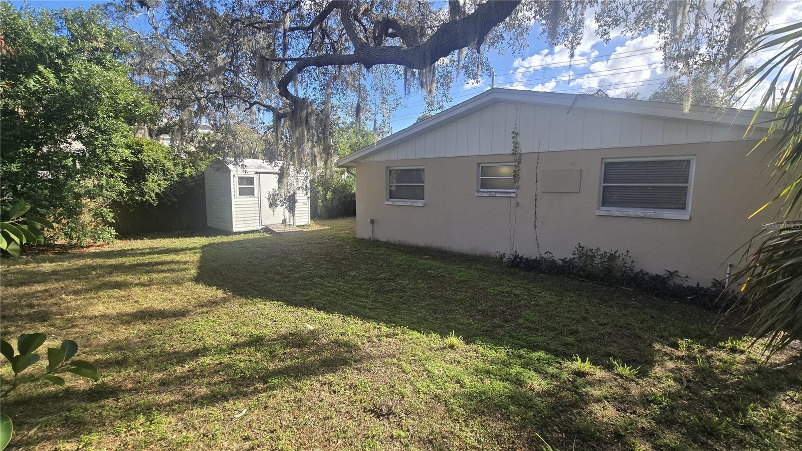 Image 12 of 13 For 831 Virginia Avenue