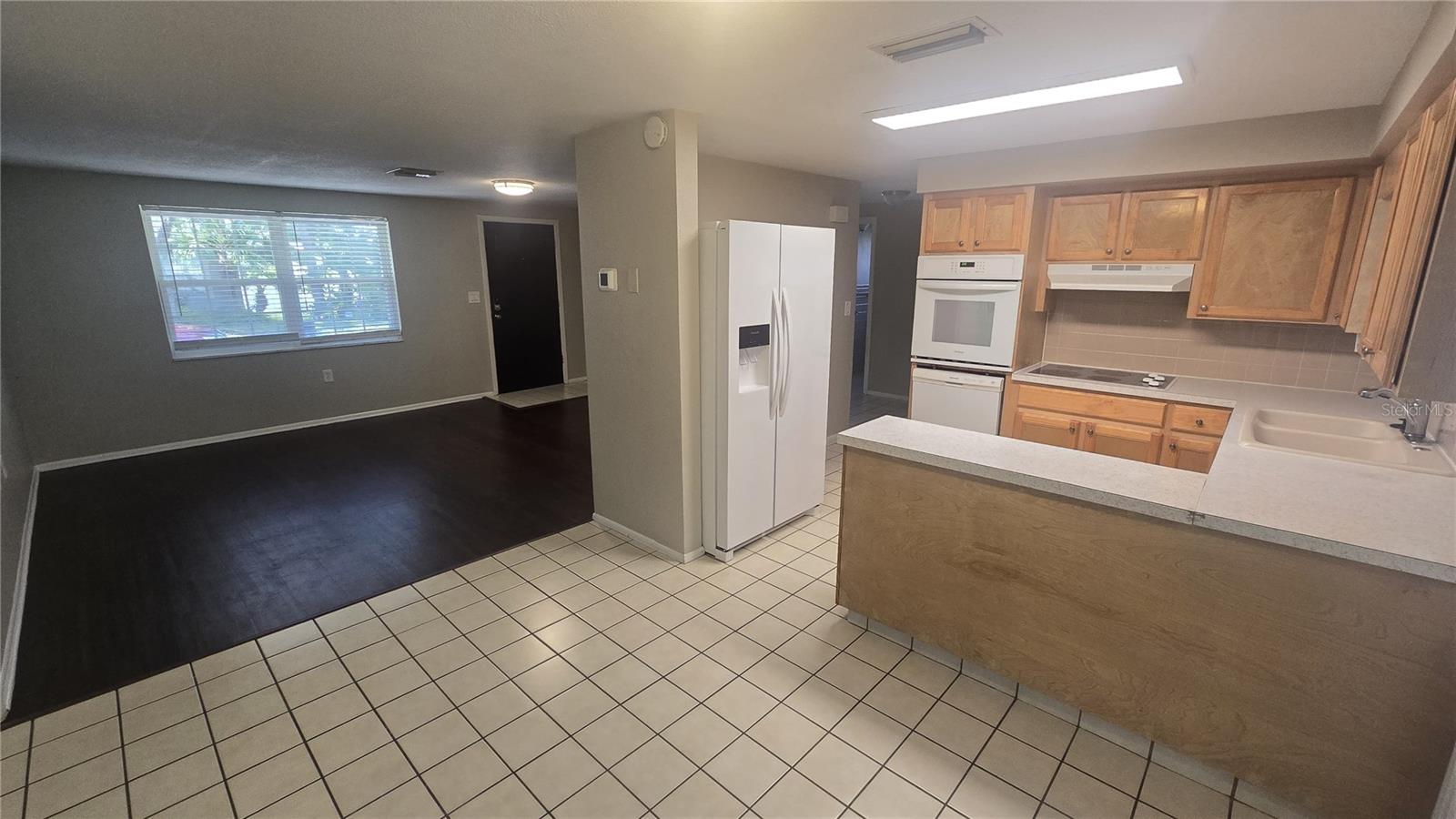 Image 4 of 13 For 831 Virginia Avenue