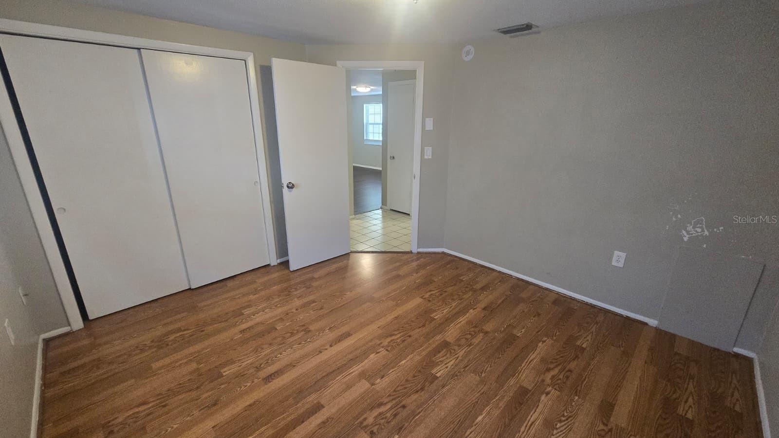 Image 7 of 13 For 831 Virginia Avenue