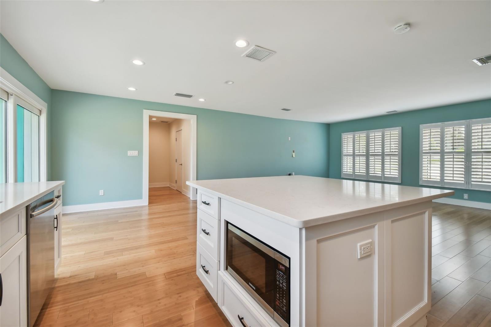 Image 14 of 51 For 340 Mehlenbacher Road