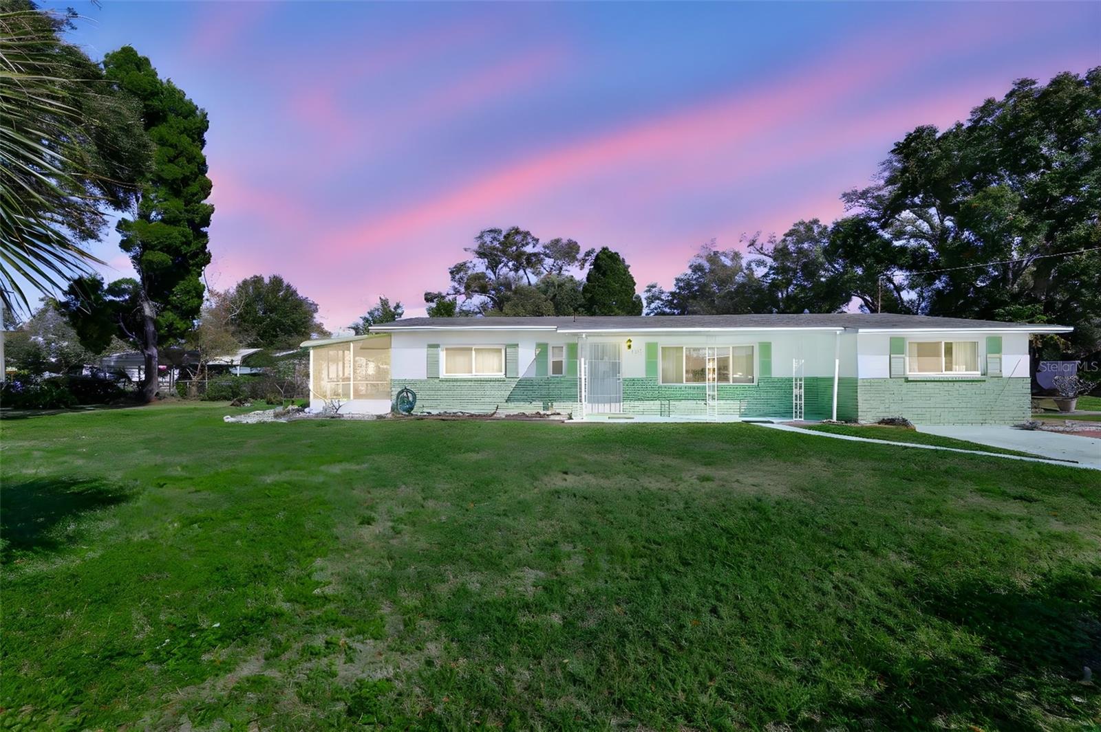 Details for 5105 Saint Charles Place, TAMPA, FL 33610