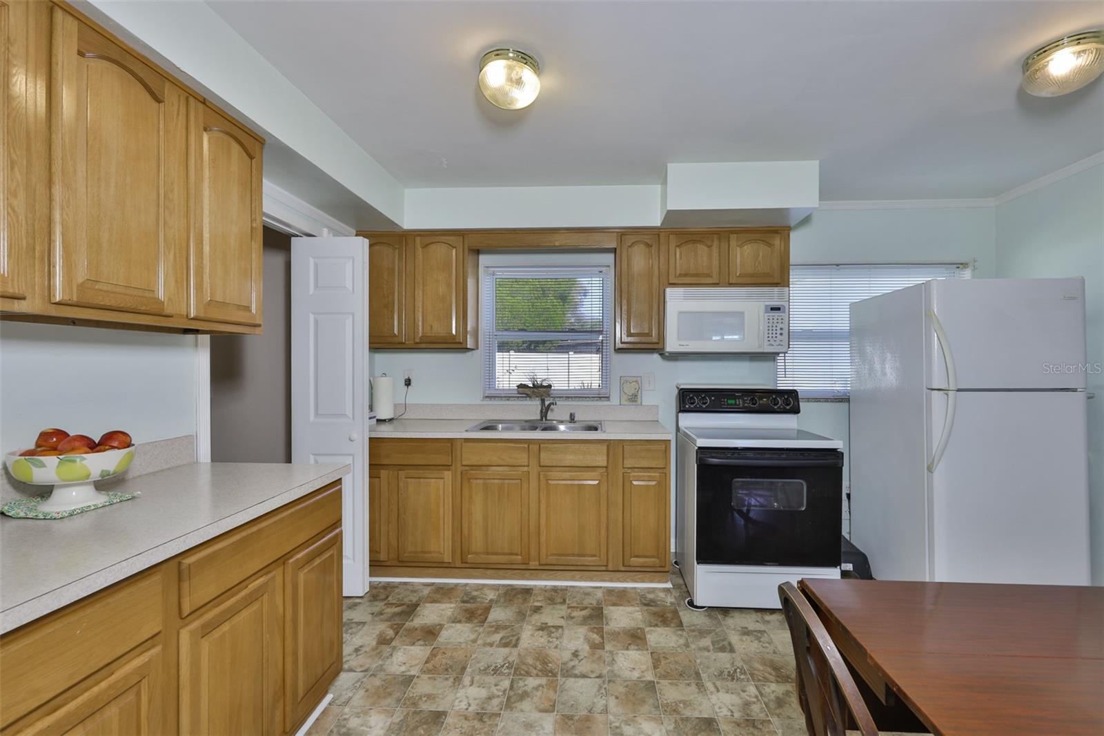 Image 16 of 41 For 5105 Saint Charles Place