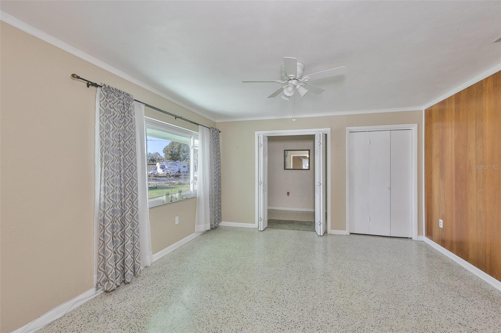 Image 19 of 41 For 5105 Saint Charles Place