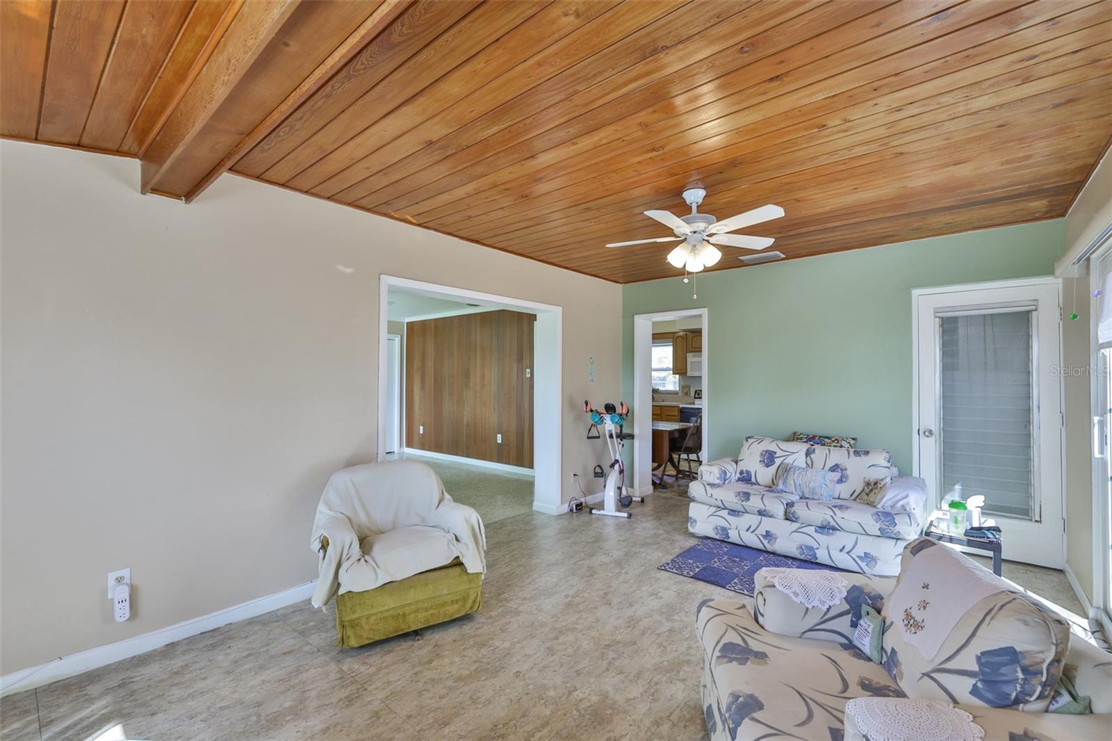 Image 22 of 41 For 5105 Saint Charles Place