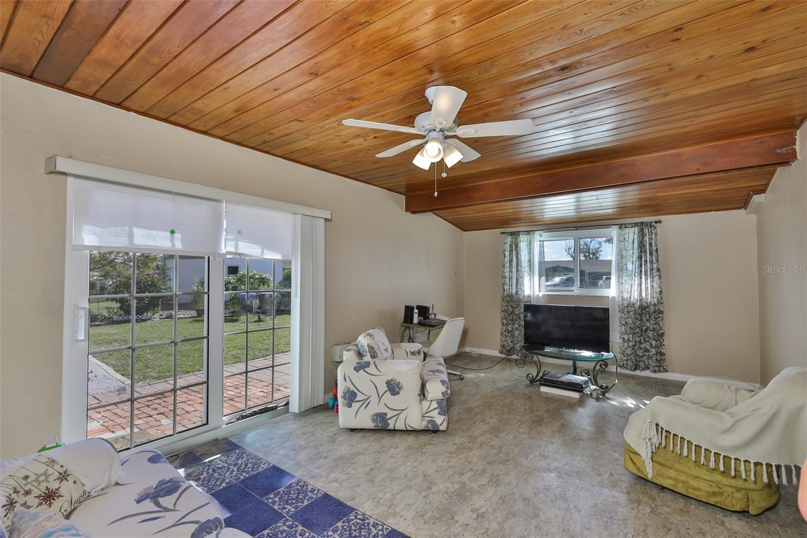 Image 23 of 41 For 5105 Saint Charles Place