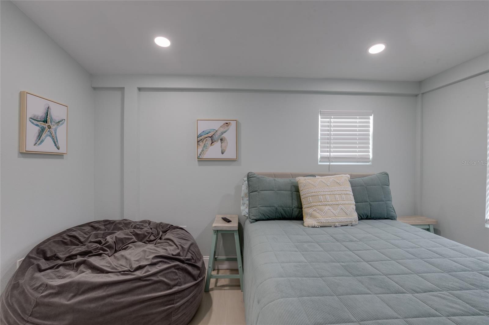 Image 21 of 51 For 448 Locklie Street