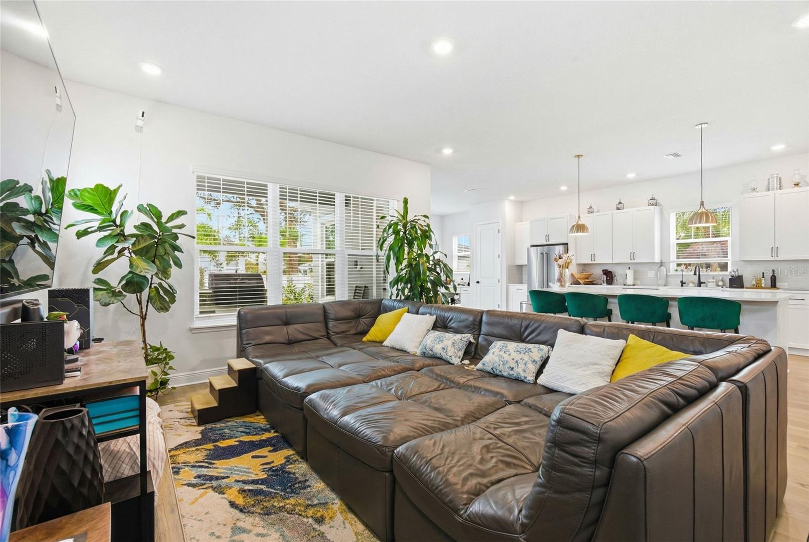 Image 24 of 73 For 1936 Nassau Street