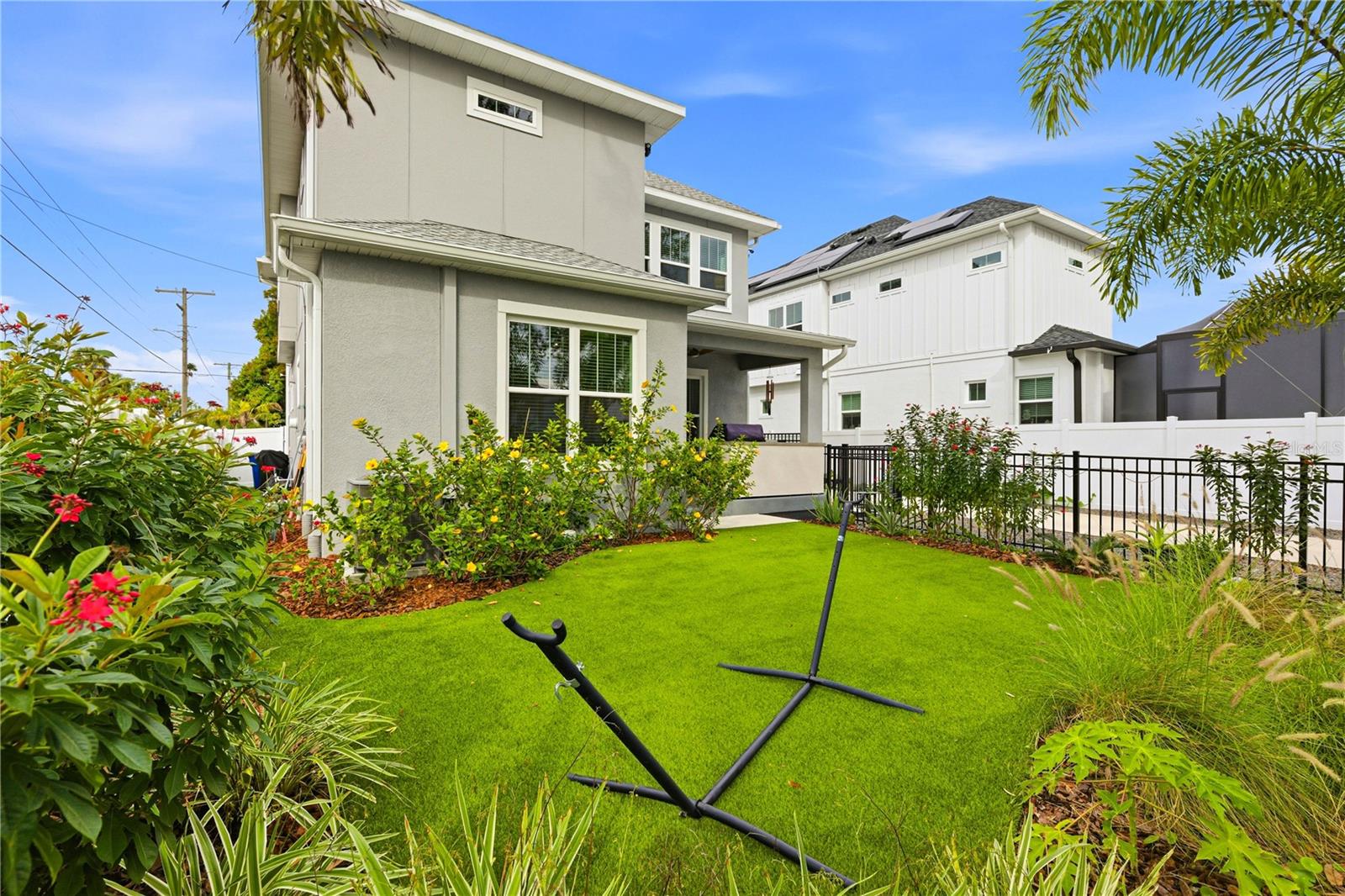 Image 32 of 73 For 1936 Nassau Street