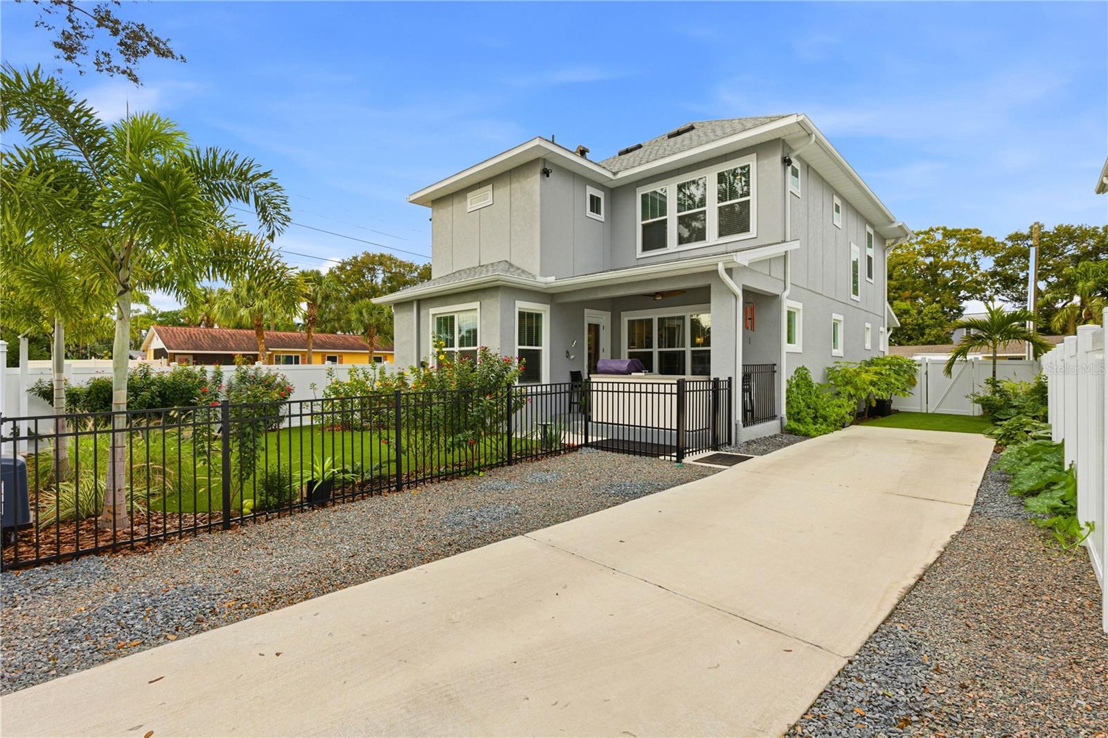 Image 33 of 73 For 1936 Nassau Street