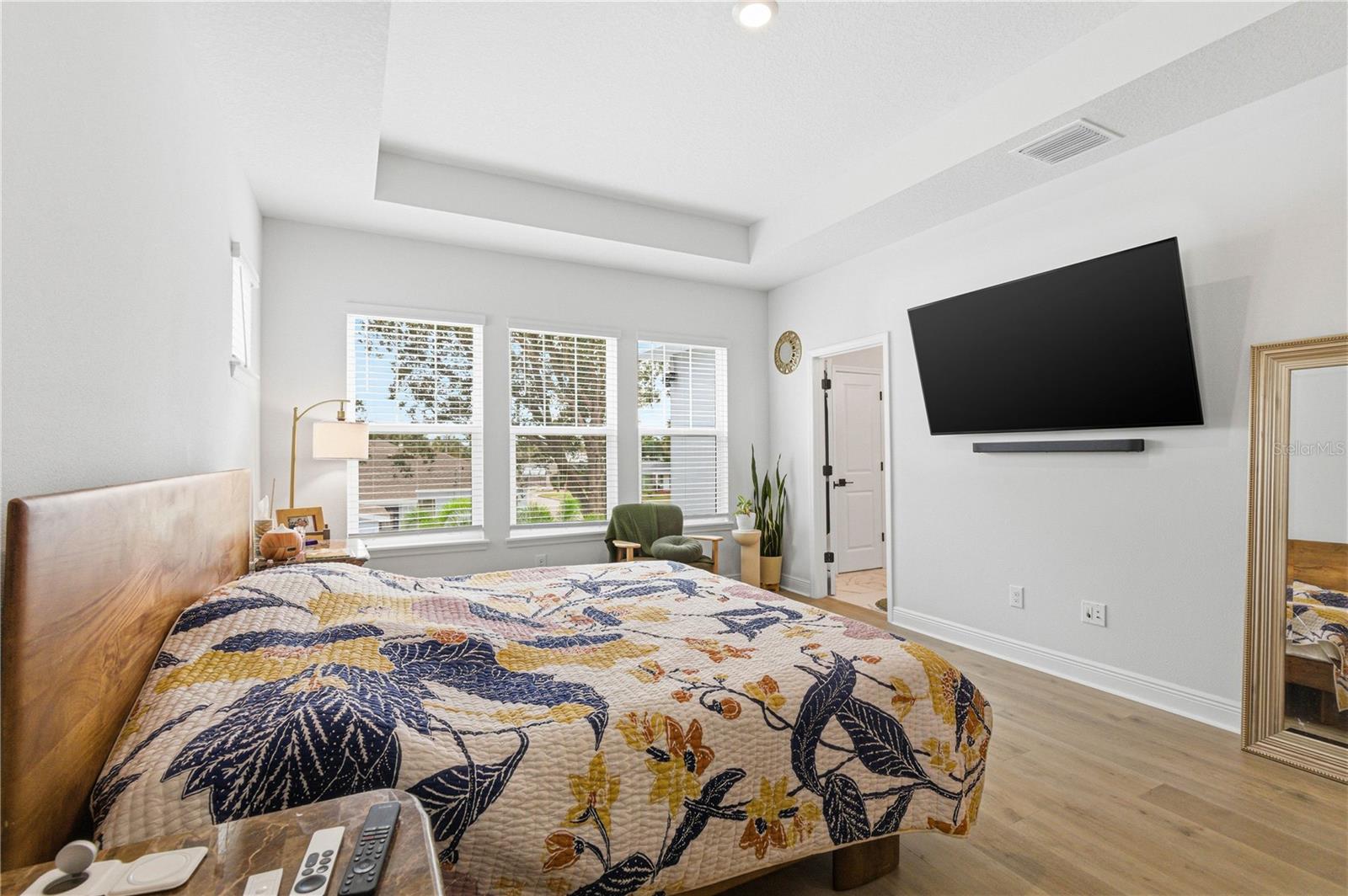 Image 38 of 73 For 1936 Nassau Street