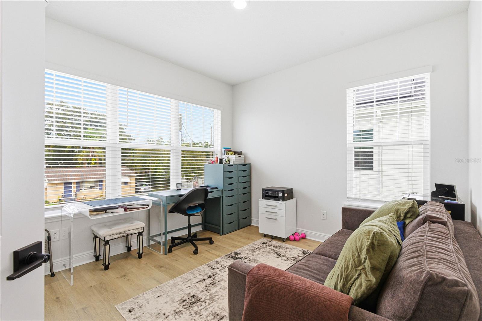 Image 45 of 73 For 1936 Nassau Street