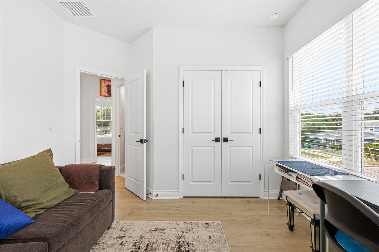 Image 46 of 73 For 1936 Nassau Street