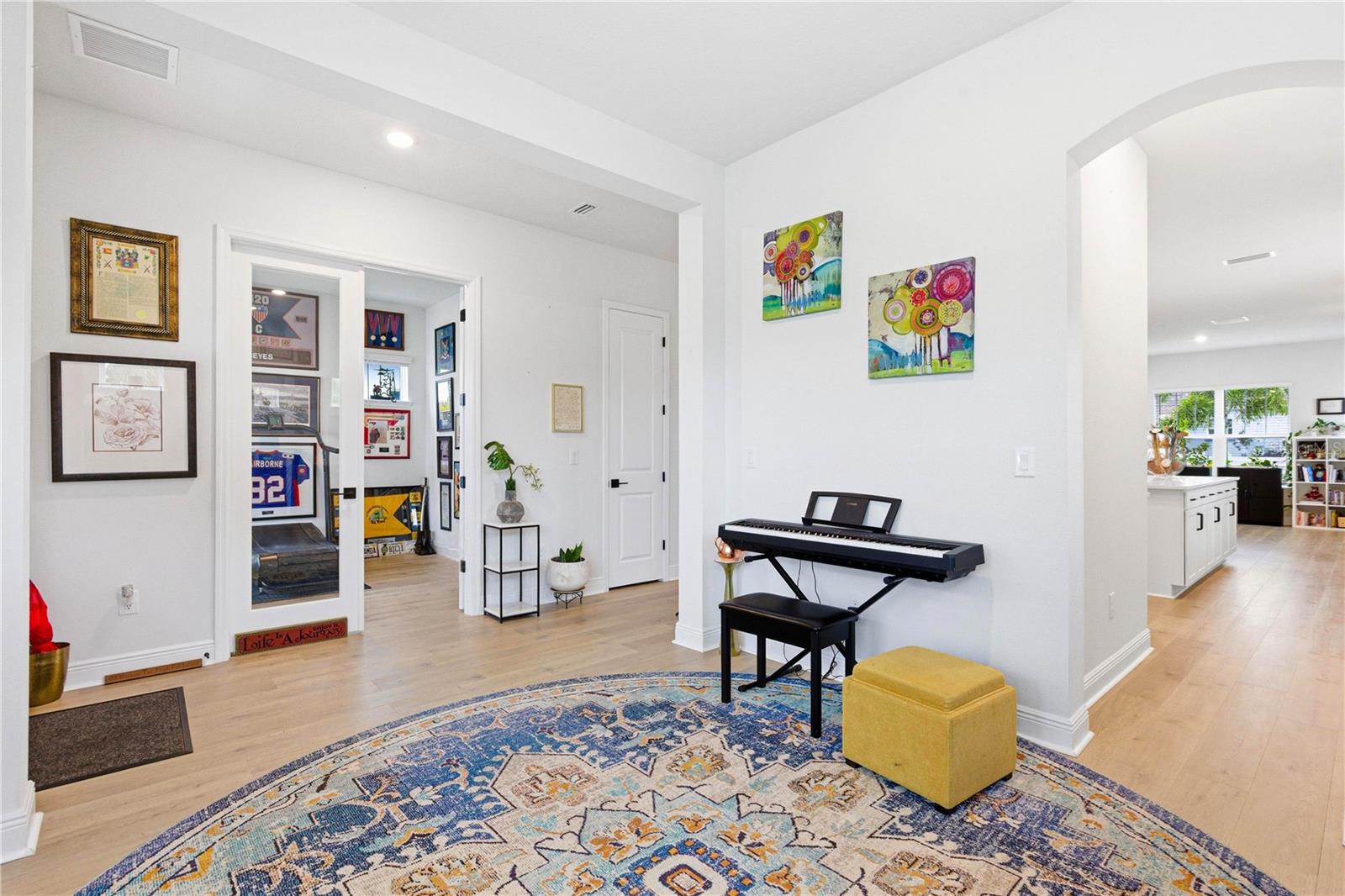 Image 58 of 73 For 1936 Nassau Street