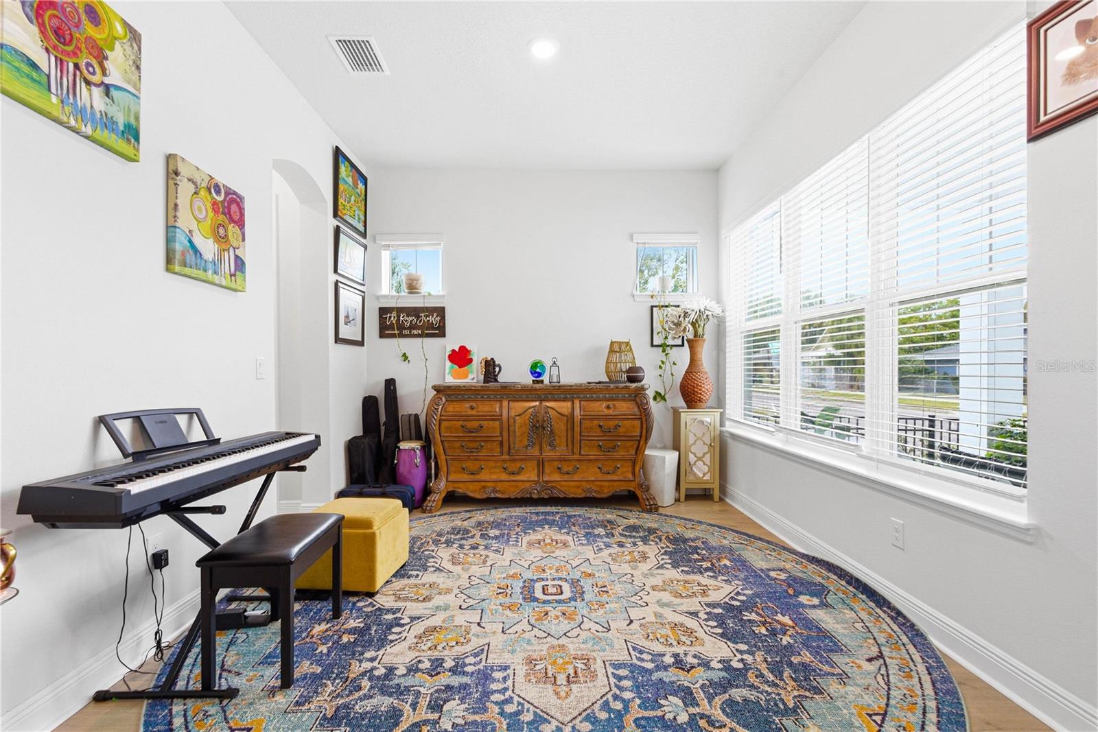 Image 7 of 73 For 1936 Nassau Street