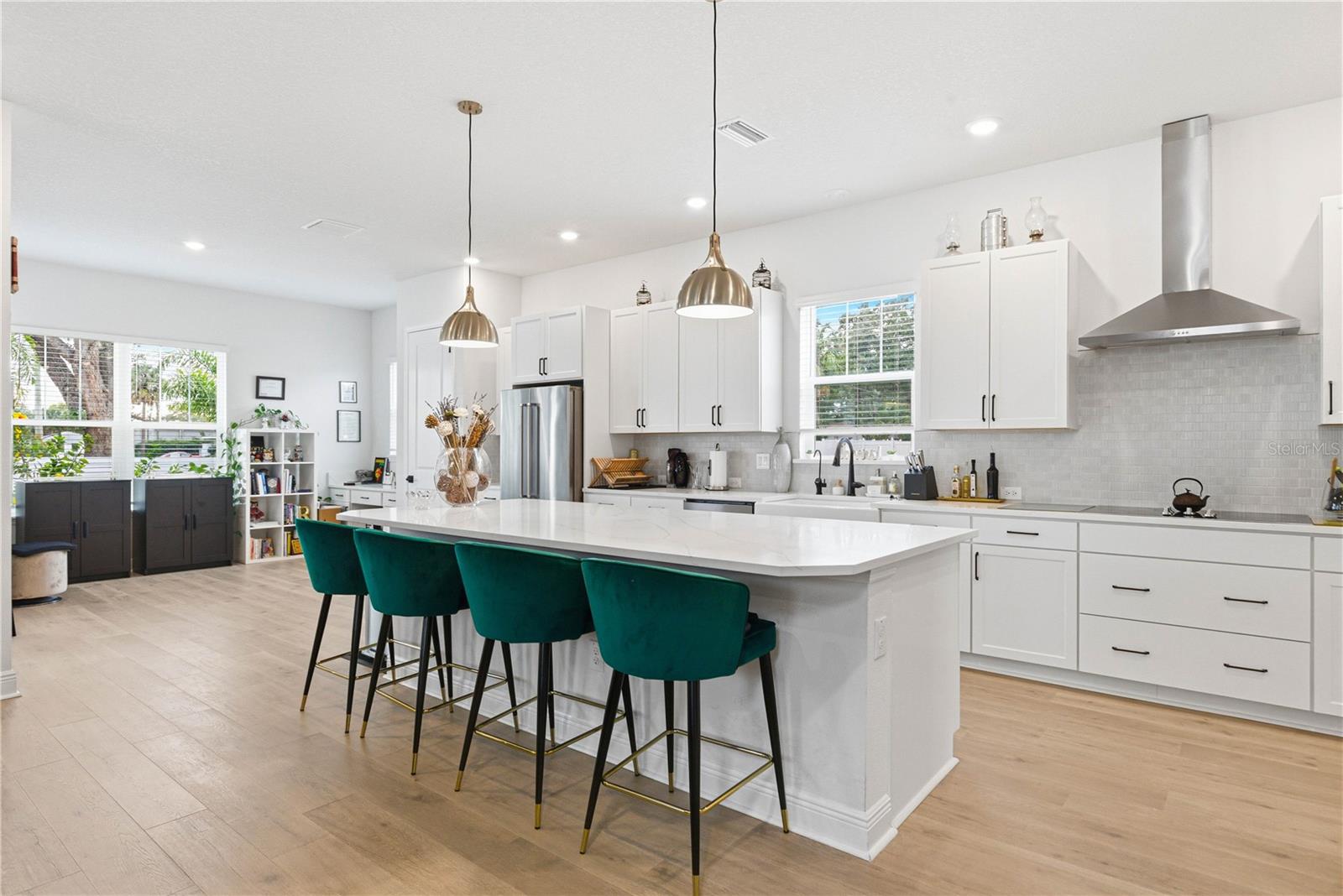 Image 9 of 73 For 1936 Nassau Street