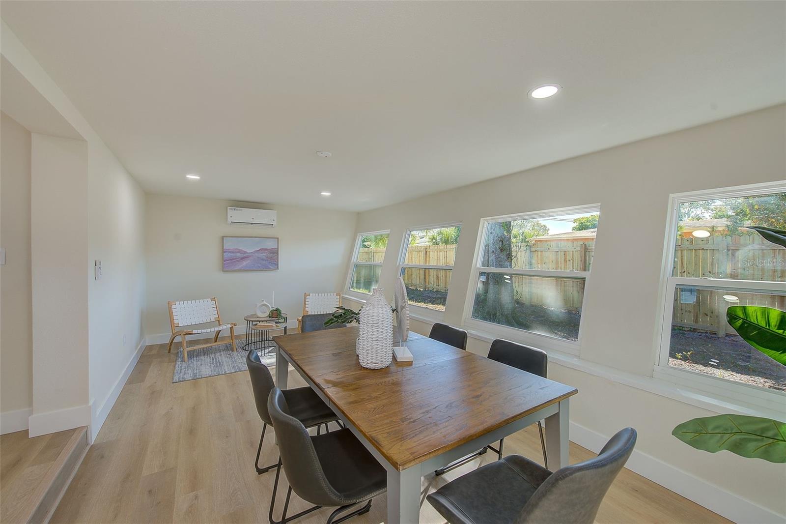 Image 14 of 30 For 2056 62nd Terrace S