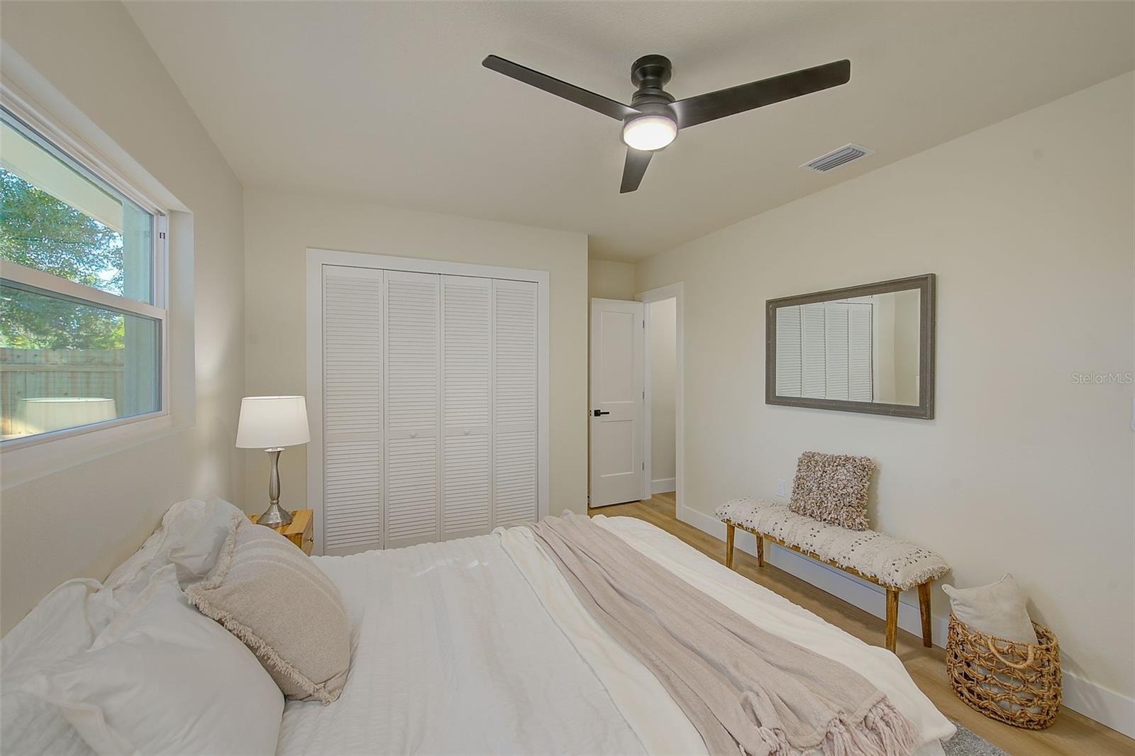 Image 17 of 30 For 2056 62nd Terrace S