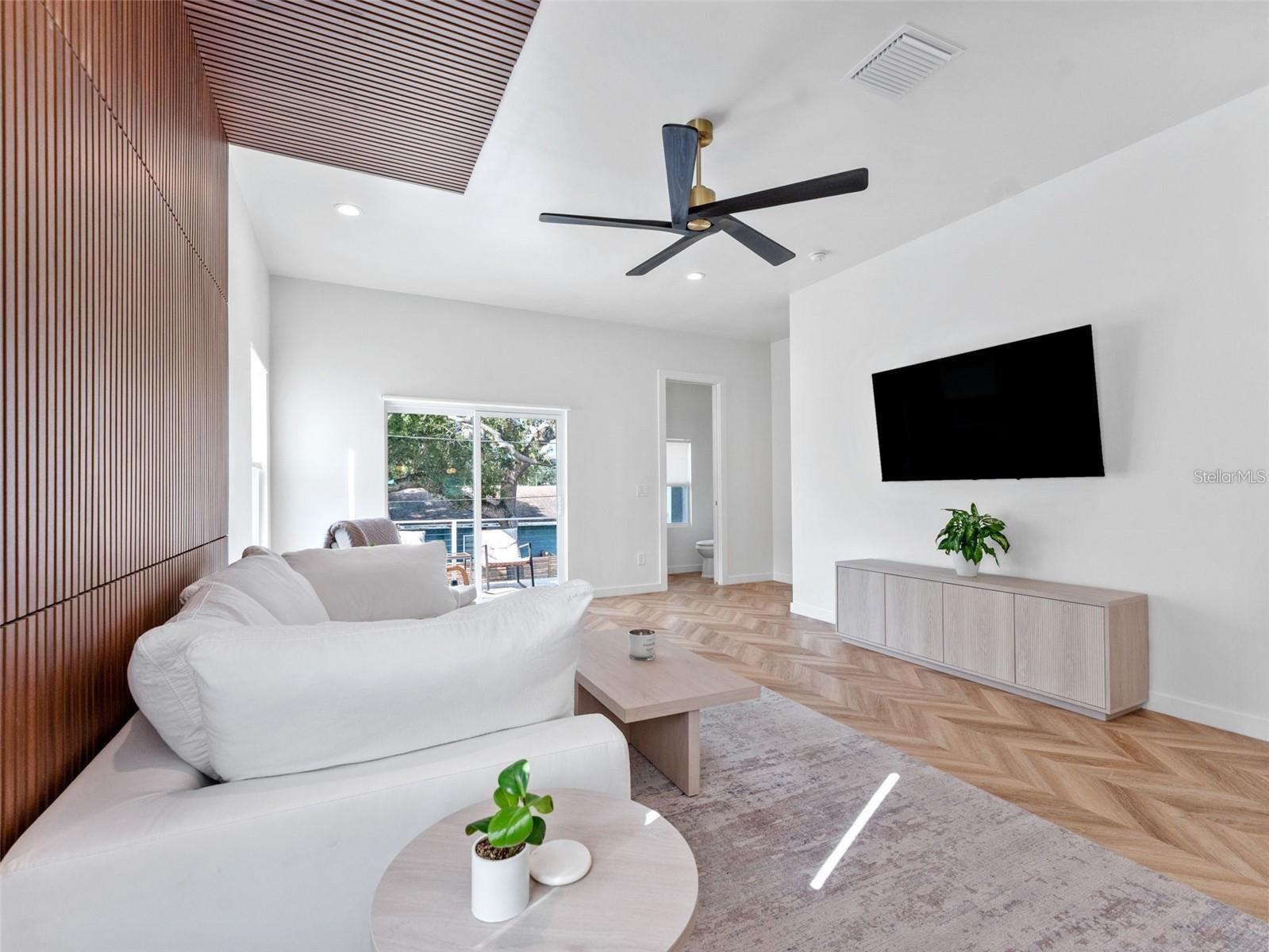 Image 14 of 42 For 102 Adalee 4