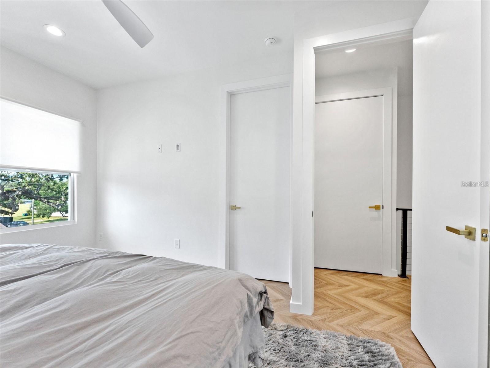 Image 25 of 42 For 102 Adalee 4