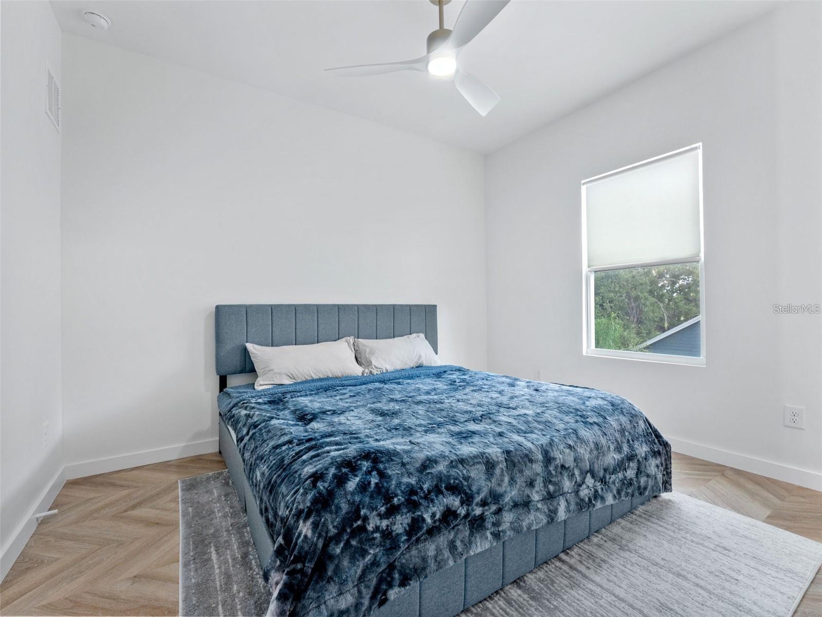 Image 30 of 42 For 102 Adalee 4