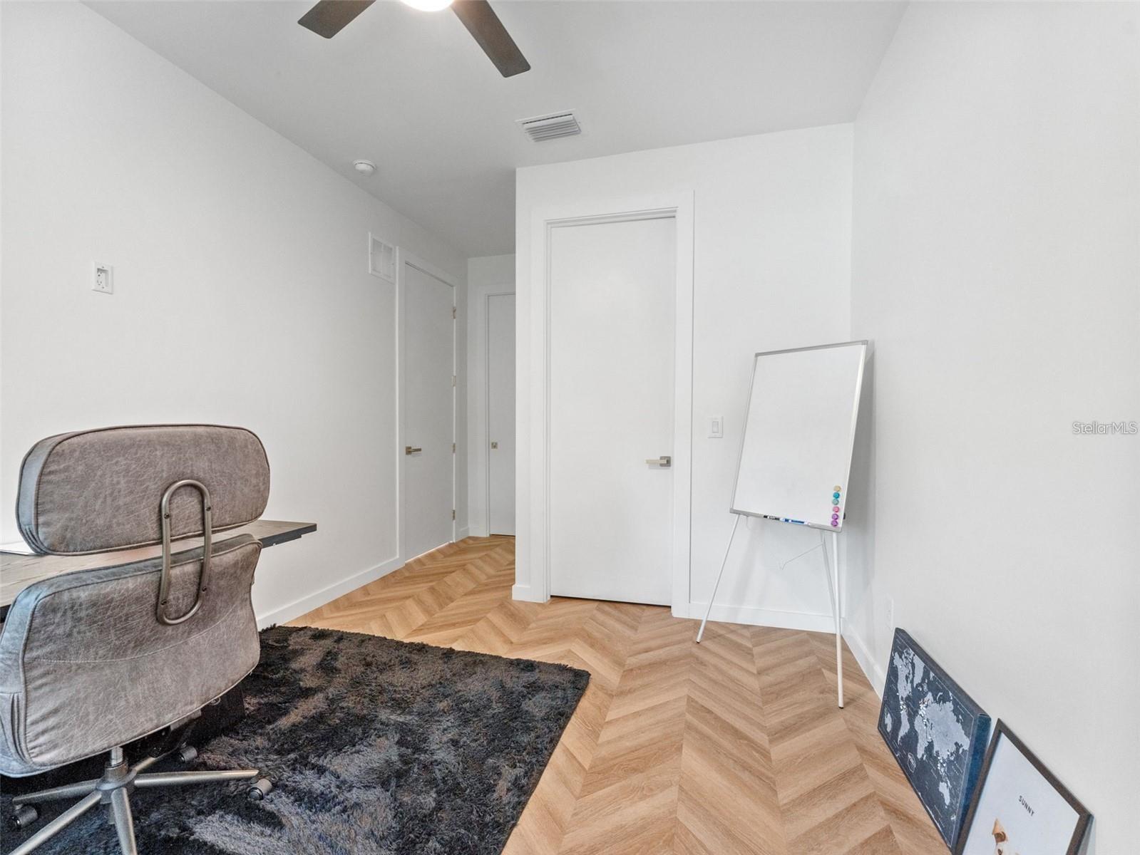 Image 34 of 42 For 102 Adalee 4