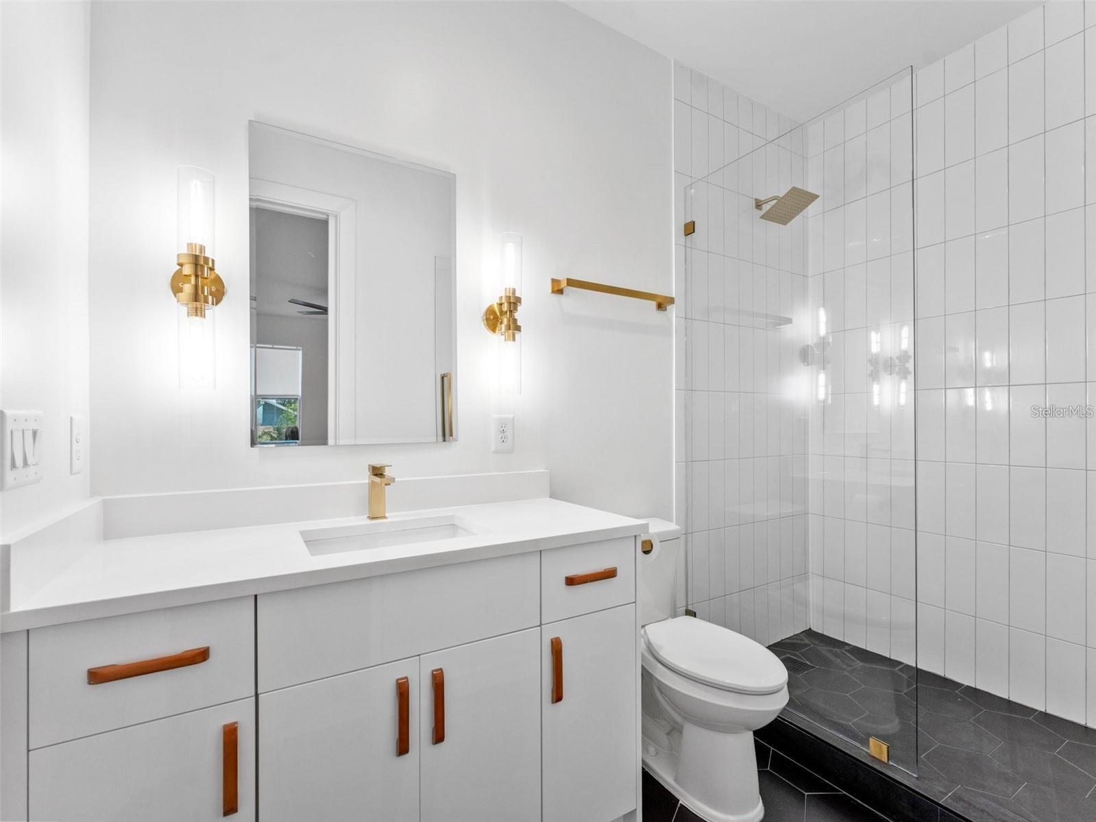 Image 35 of 42 For 102 Adalee 4