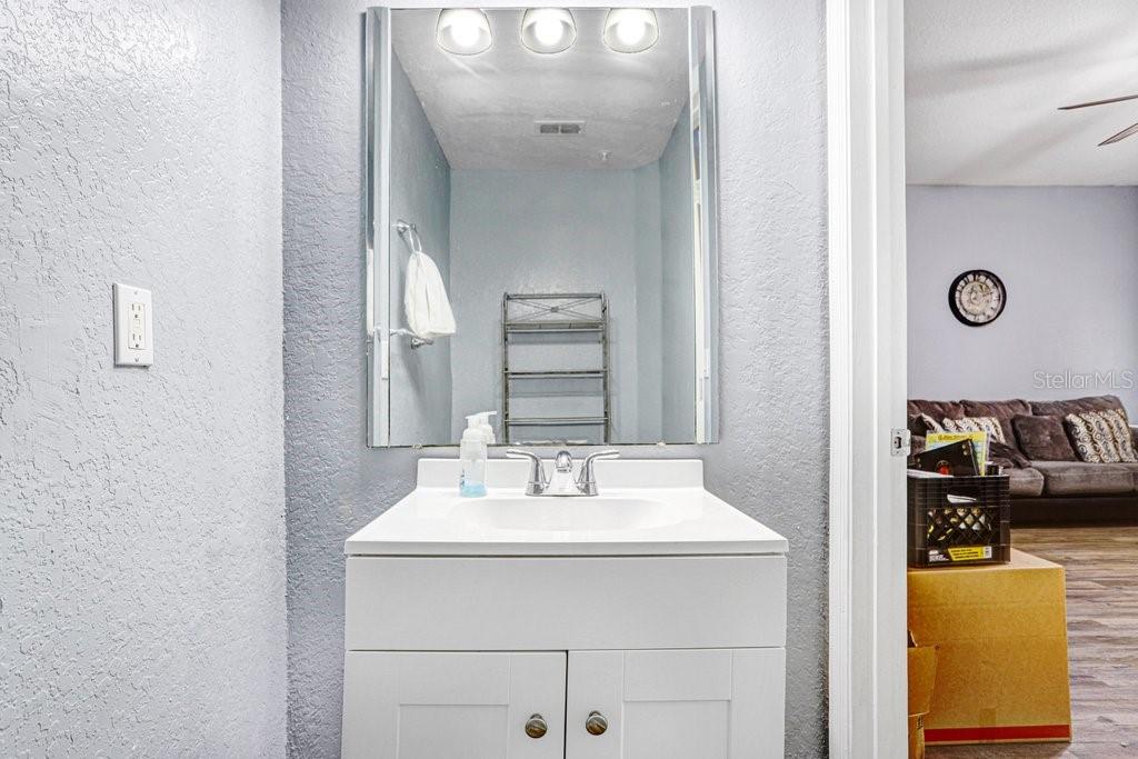 Image 10 of 25 For 5031 Sunridge Palms Drive