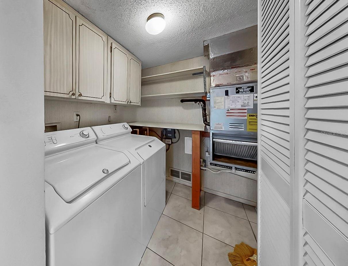 Image 24 of 34 For 1655 Highland Avenue J194