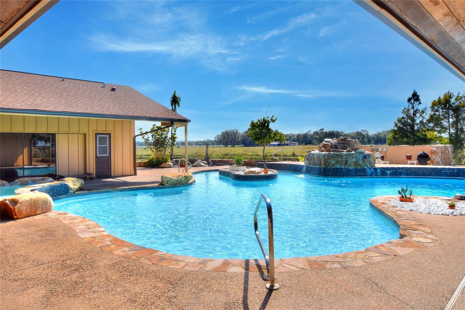 Image 56 of 98 For 6018 County Road 661a