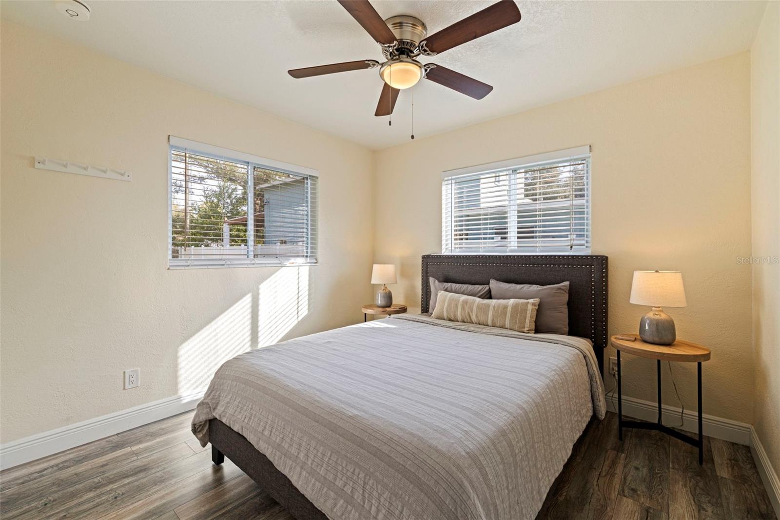 Image 20 of 37 For 8011 26th Avenue N