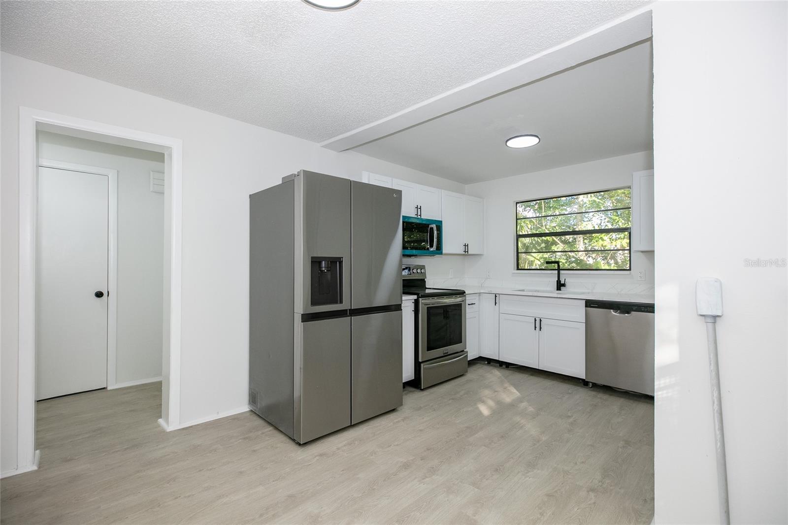 Image 24 of 29 For 1041 Anderson Avenue