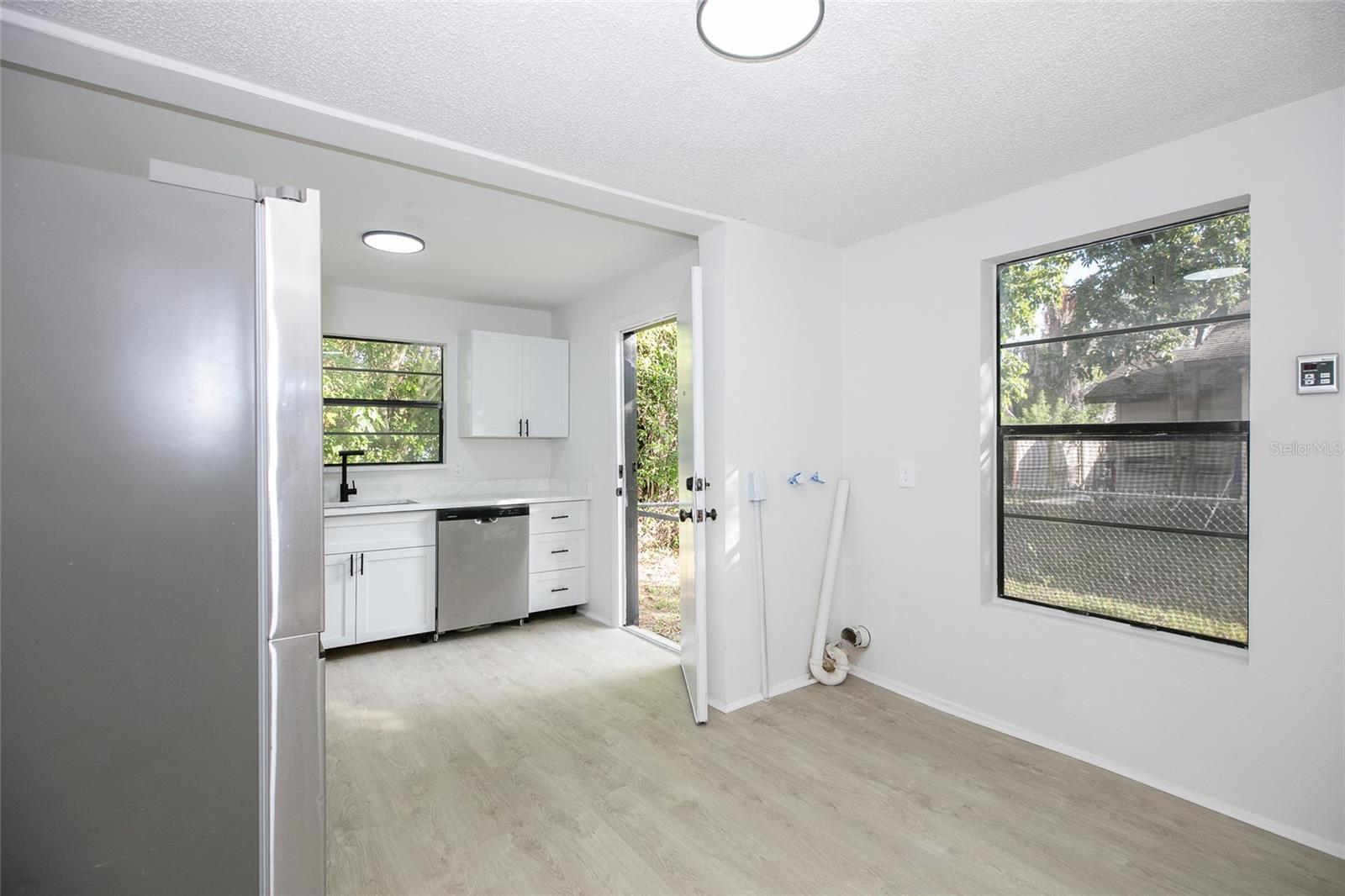 Image 27 of 29 For 1041 Anderson Avenue